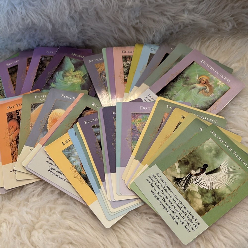 - Angels of Abundance Oracle Card Deck In Box NWT - Picture 3 of 3